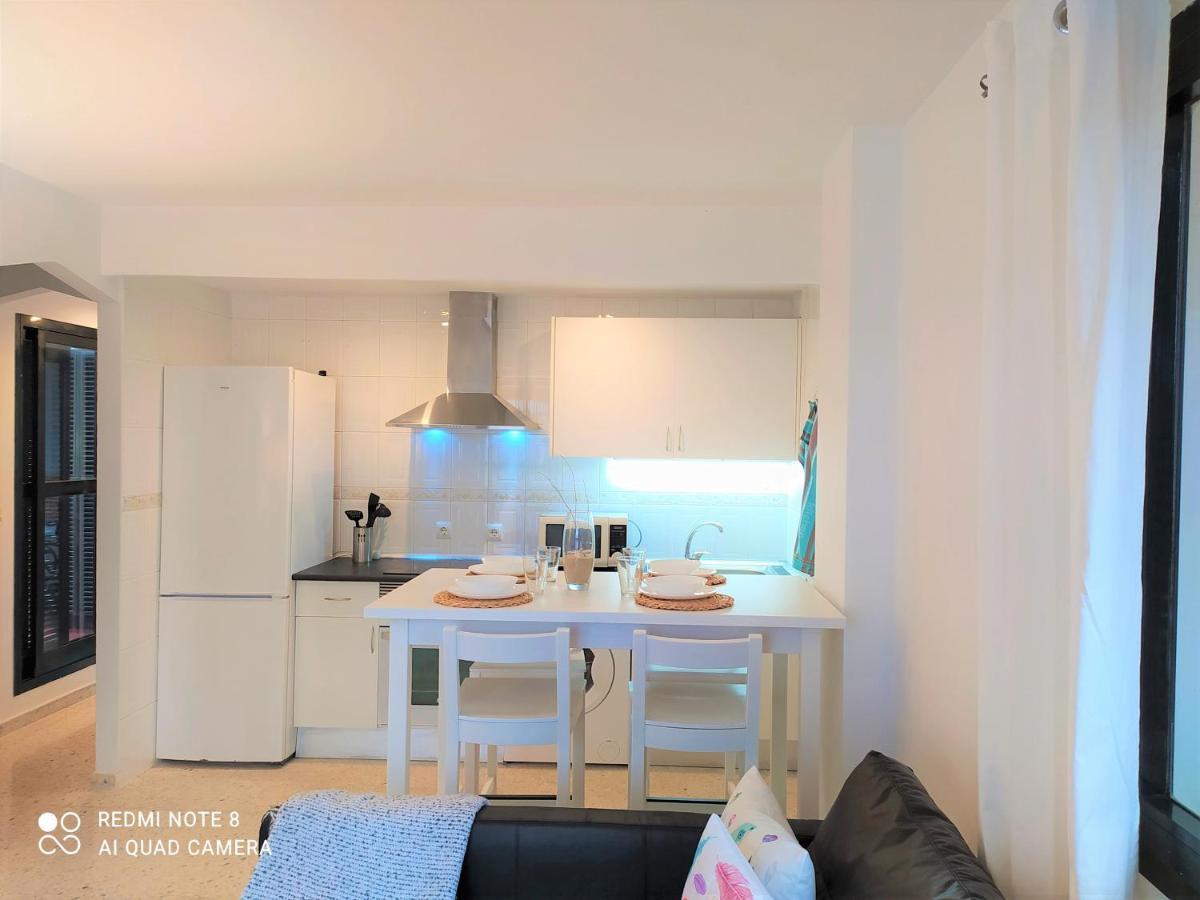 Atico Galileo Apartment La Linea de la Concepcion Luaran gambar